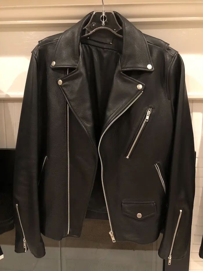 Timeless Trends in Men's Fashion: Leather Jackets for 2024