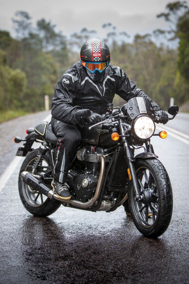 Best Rain Suits for Motorcycles